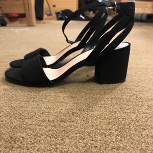 Nine West black shoes